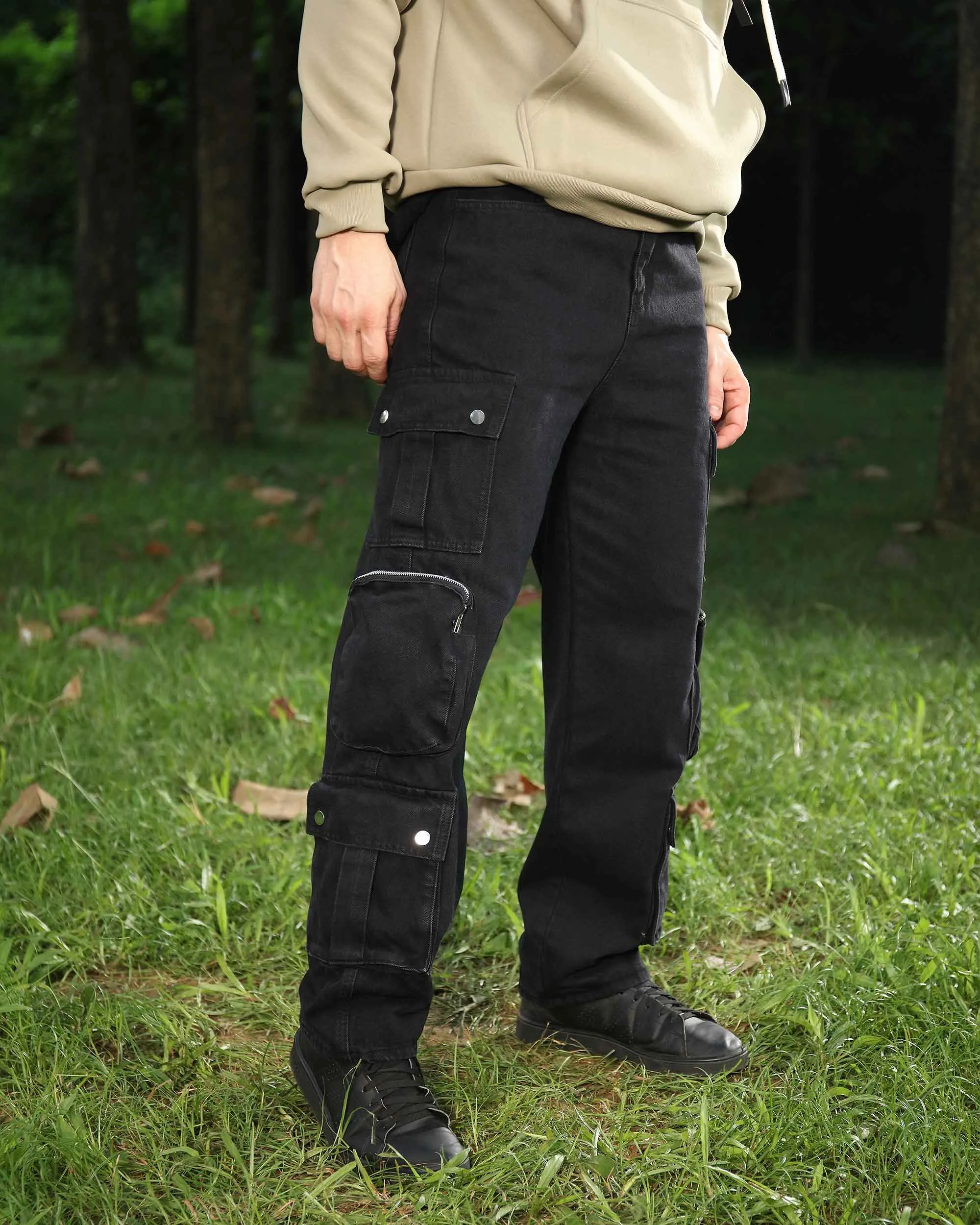 Black Baggy Jeans with Zip and Cargo Pockets