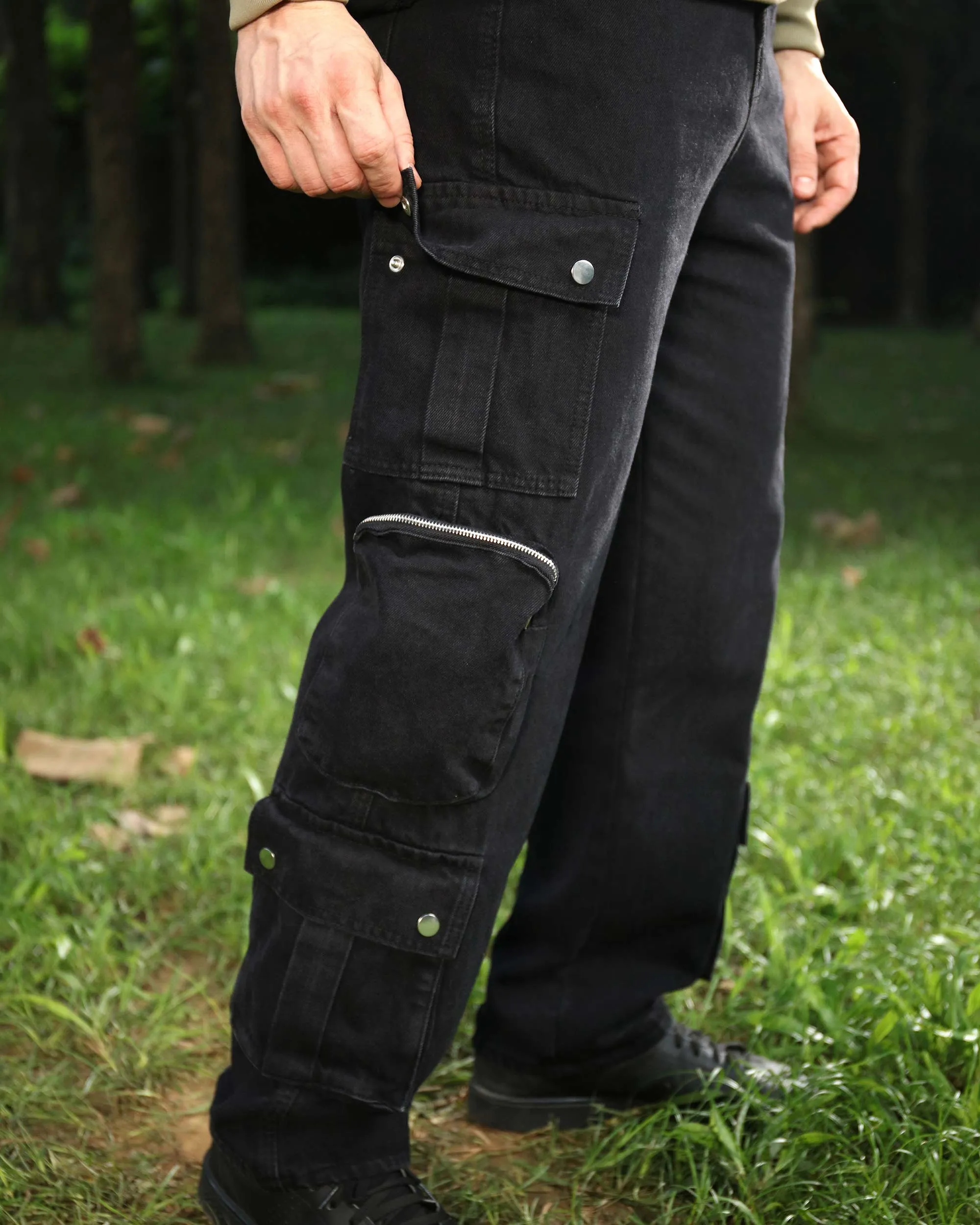 Black Baggy Jeans with Zip and Cargo Pockets