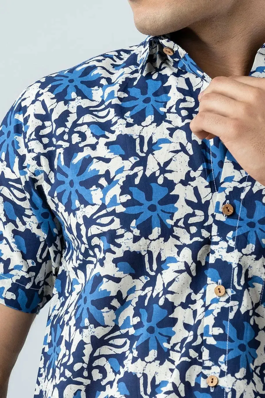 Firangi Yarn Block Printed Cotton Blue Abstract Floral Printed Shirt For Men