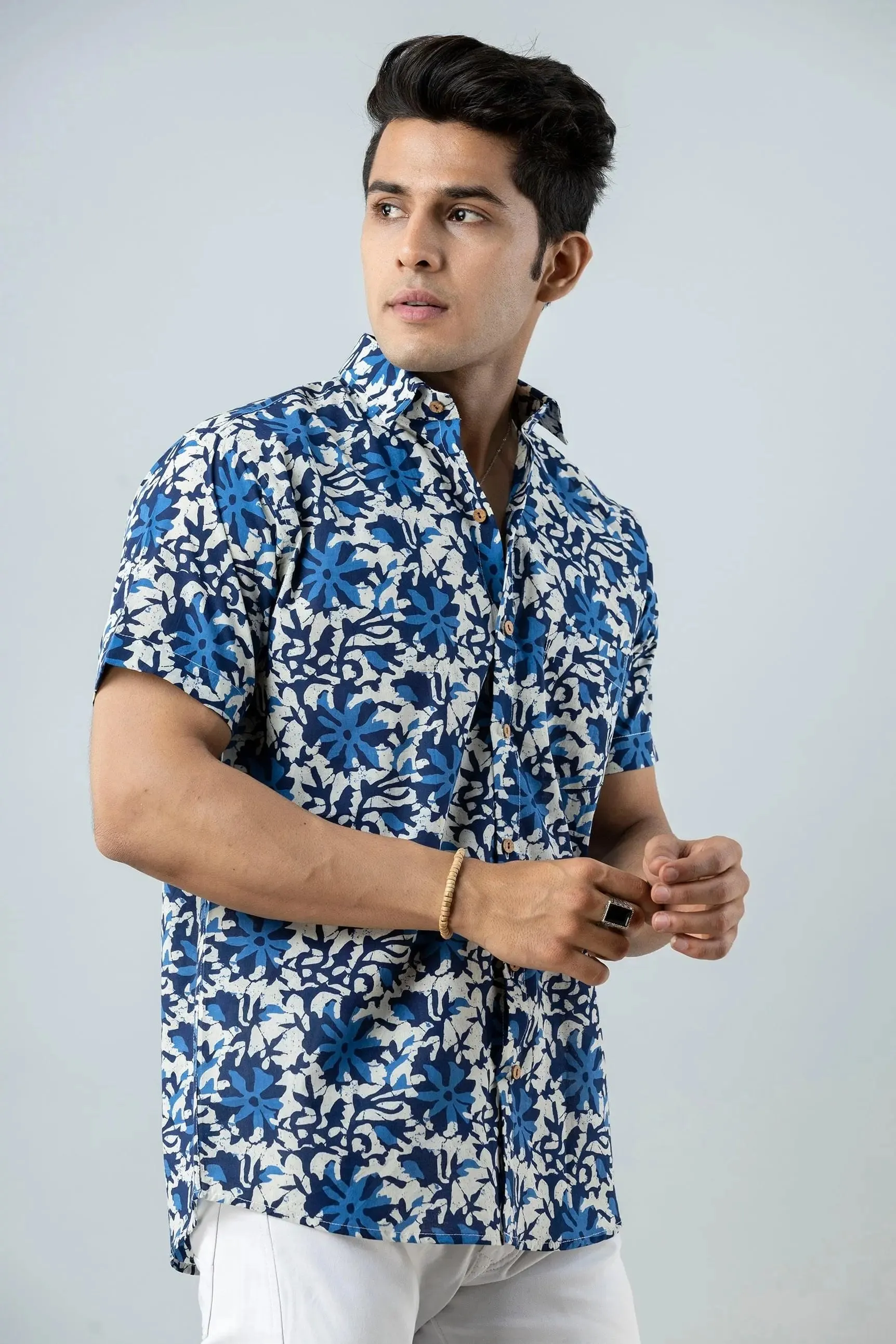 Firangi Yarn Block Printed Cotton Blue Abstract Floral Printed Shirt For Men