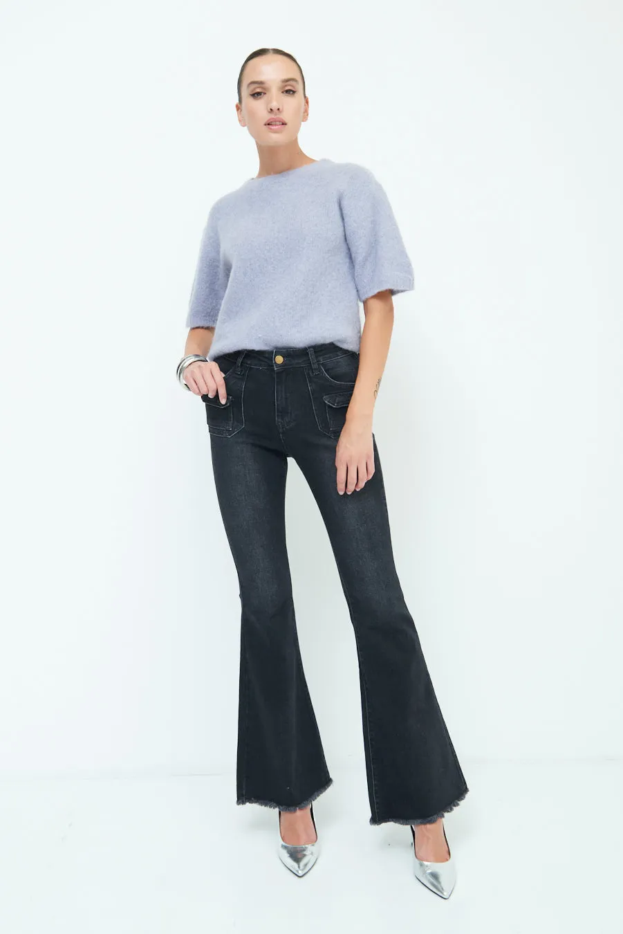 Modern flared pocket jeans wholesale