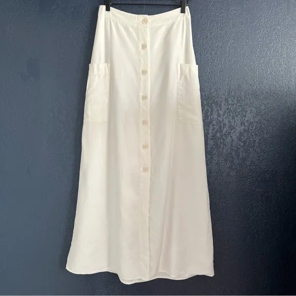 Promesa White Long Button Down Skirt
