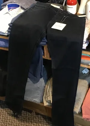 Russell Slim Straight Social Jeans Style 10636