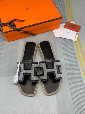 SE836 H Slippers / Size4-11