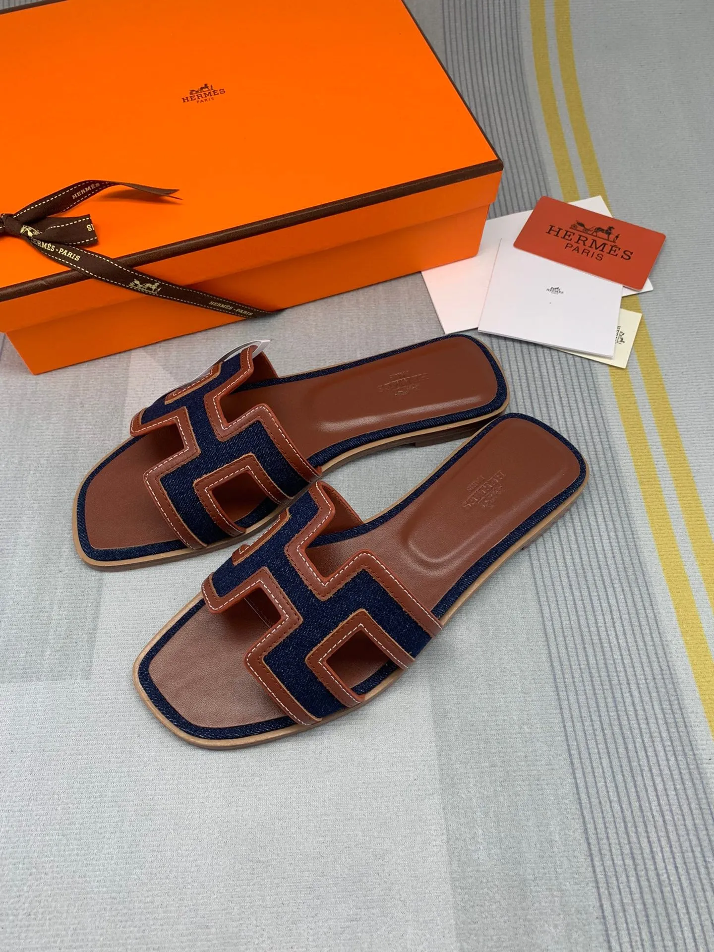 SE836 H Slippers / Size4-11